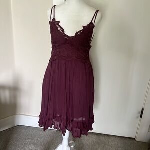 Cute burgundy short sundress size large